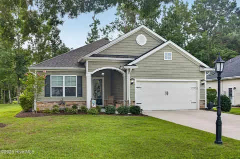 8845 Lansdowne Dr NW, Calabash, NC 28467