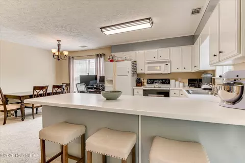 Kitchen - 772 Faircloth Commons Rd, Evans, GA 30809 photo 4 of 5