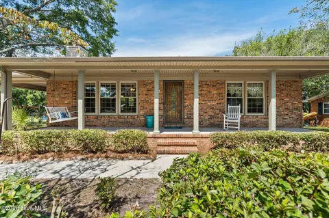 57 Northwood Dr, Wilmington, NC 28405