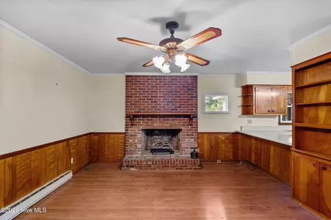 Living - 4581 Hickory Dr, Evans, GA 30809 photo 6 of 8