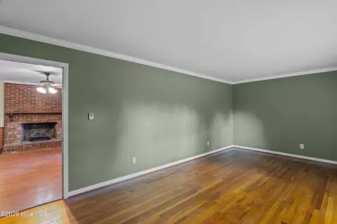 Living - 4581 Hickory Dr, Evans, GA 30809 photo 1 of 8