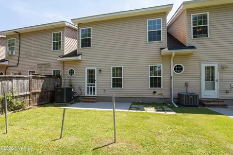 Exterior - 2121 Reserve Ln, Augusta, GA 30907 photo 4 of 5