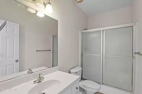 Bath - 2121 Reserve Ln, Augusta, GA 30907 photo 3 of 5