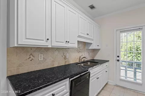 Kitchen - 2121 Reserve Ln, Augusta, GA 30907 photo 4 of 6