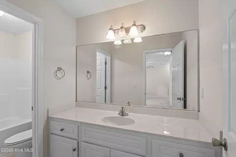 Bath - 2121 Reserve Ln, Augusta, GA 30907 photo 4 of 5