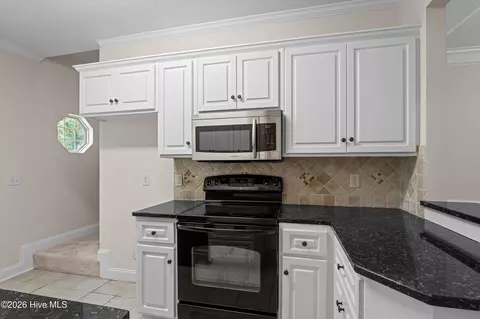 Kitchen - 2121 Reserve Ln, Augusta, GA 30907 photo 3 of 6