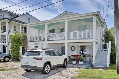 9 W Fayetteville St, Wrightsville Beach, NC 28480