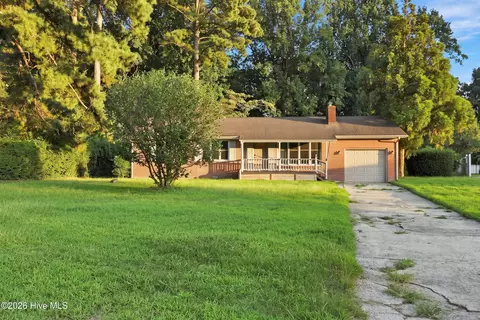 1622 Midgett Dr, Elizabeth City, NC 27909