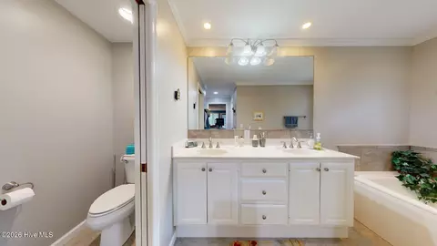 Bath - 28 Devon Dr, Pinehurst, NC 28374 photo 5 of 9