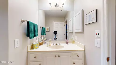 Bath - 28 Devon Dr, Pinehurst, NC 28374 photo 8 of 9