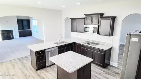 Kitchen - 3009 Sharpnose St, New Bern, NC 28562 photo 2 of 3