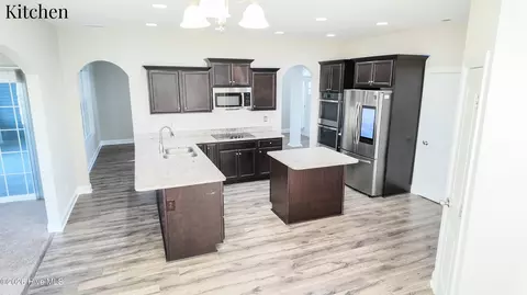Kitchen - 3009 Sharpnose St, New Bern, NC 28562 photo 1 of 3
