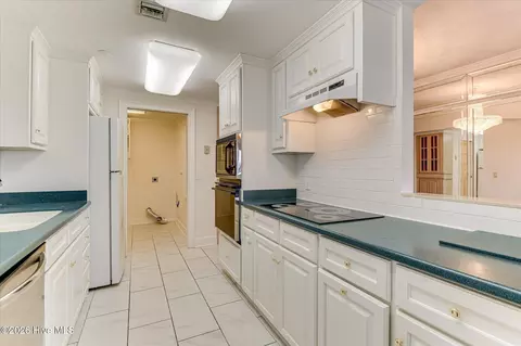 Kitchen - 1 7th St #1404, Augusta, GA 30901 photo 1 of 6