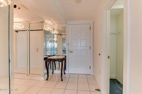 Entry Way - 1 7th St #1404, Augusta, GA 30901 photo 2 of 4