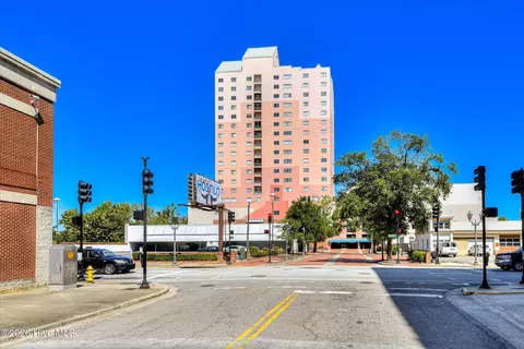 Exterior - 1 7th St #1404, Augusta, GA 30901 photo 2 of 5