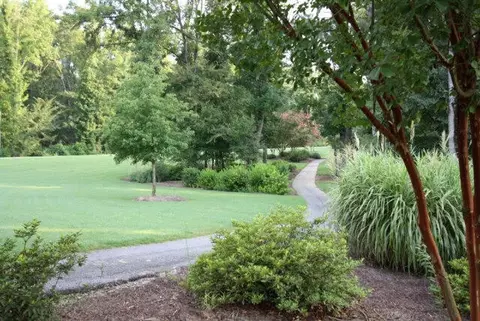 Exterior - 1033 Ardrey Cir, Evans, GA 30809 photo 4 of 5
