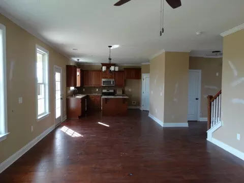 Living - 1033 Ardrey Cir, Evans, GA 30809 photo 3 of 3