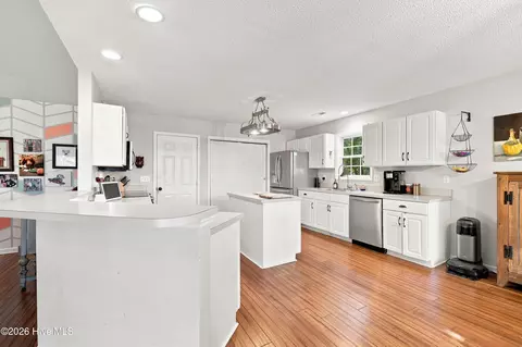 Kitchen - 416 Masters Ln, Hampstead, NC 28443 photo 2 of 7