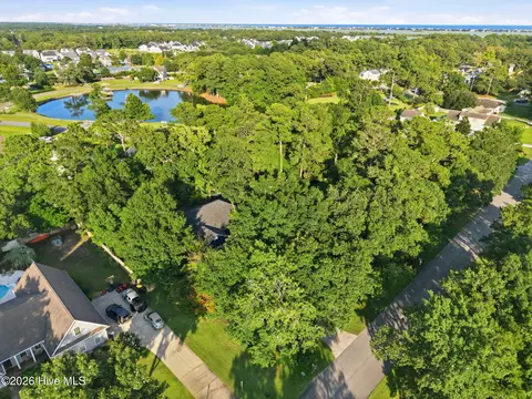 View/Area - 416 Masters Ln, Hampstead, NC 28443 photo 2 of 4