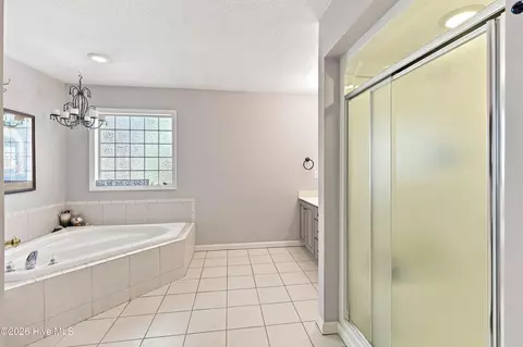 Bath - 416 Masters Ln, Hampstead, NC 28443 photo 3 of 6