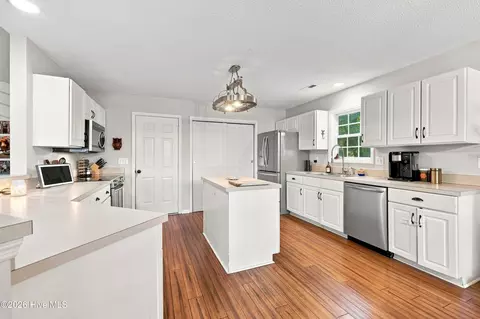 Kitchen - 416 Masters Ln, Hampstead, NC 28443 photo 3 of 7
