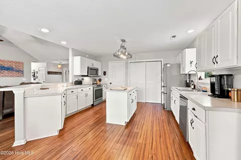 Kitchen - 416 Masters Ln, Hampstead, NC 28443 photo 1 of 7