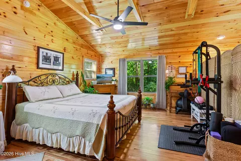 Bedroom - 84 Oakcrest Ln, Murphy, NC 28906 photo 7 of 9
