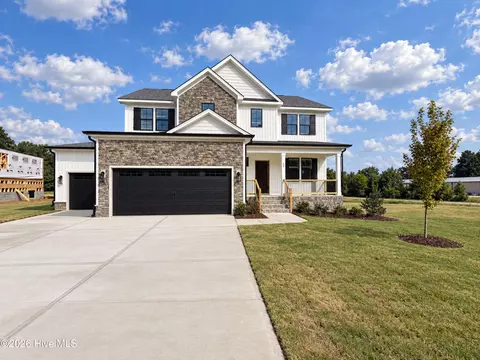 20 Howell Farm Dr, Selma, NC 27576