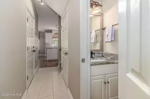 Entry Way - 825 Sonora Cir, Evans, GA 30809 photo 3 of 5