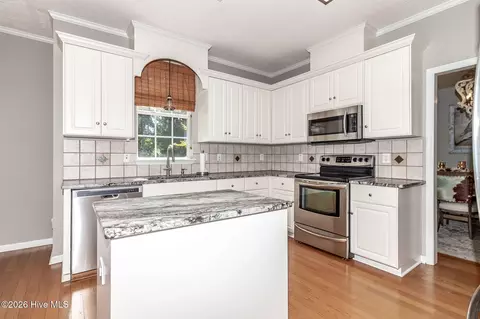 Kitchen - 825 Sonora Cir, Evans, GA 30809 photo 5 of 5