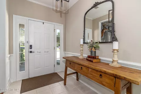 Entry Way - 825 Sonora Cir, Evans, GA 30809 photo 1 of 5