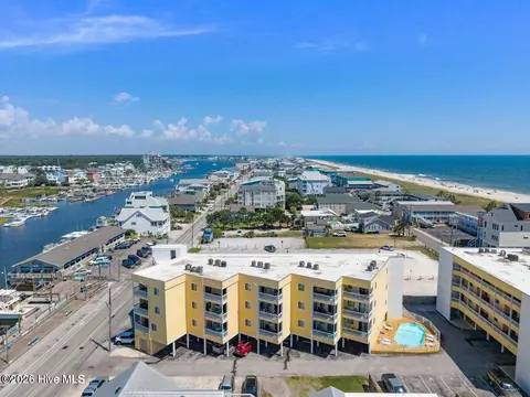 302 Canal Dr UNIT 27, Carolina Beach, NC 28428