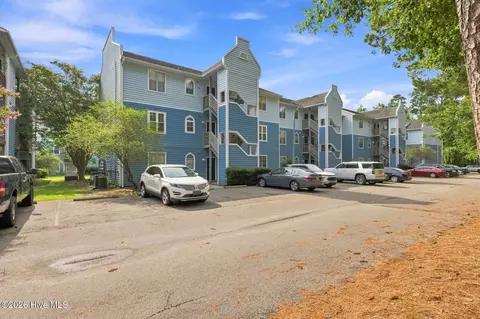 4210 Wilshire Blvd #102-B, Wilmington, NC 28403
