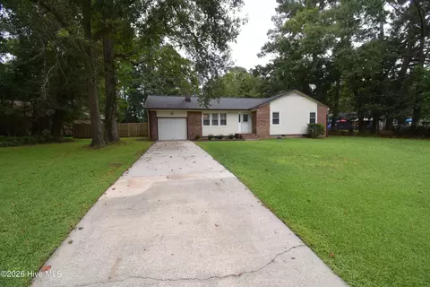 1005 Stillwood Cir, Jacksonville, NC 28540