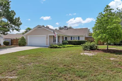 914 Royal Bonnet Dr, Wilmington, NC 28405