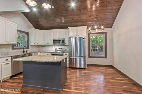 Kitchen - 110 Blueberry Hl, Murphy, NC 28906 photo 1 of 6