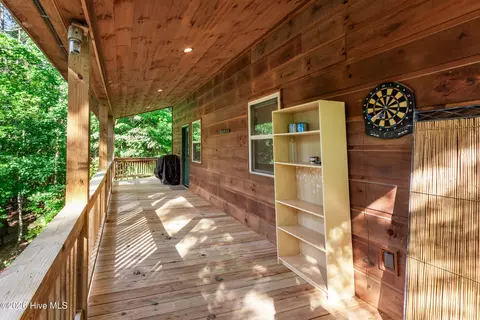 Exterior - 110 Blueberry Hl, Murphy, NC 28906 photo 8 of 10