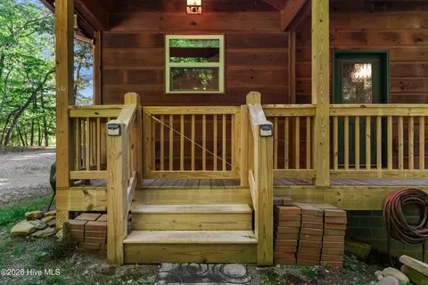 Exterior - 110 Blueberry Hl, Murphy, NC 28906 photo 5 of 10