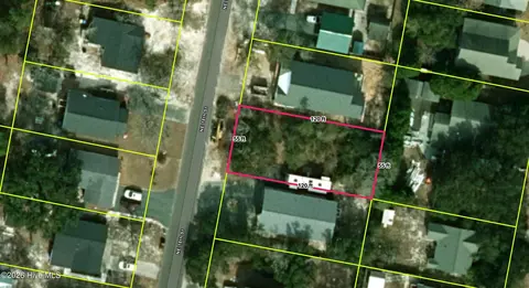 142 NE 18th St, Oak Island, NC 28465