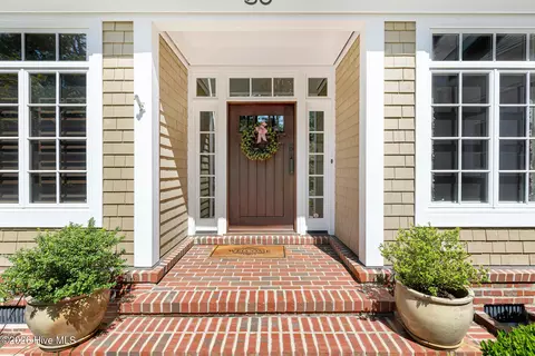 Exterior - 50 Brookhaven Rd, Pinehurst, NC 28374 photo 2 of 9
