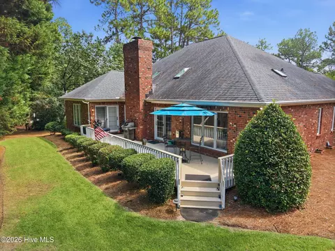 Exterior - 885 Monticello Dr, Pinehurst, NC 28374 photo 4 of 12