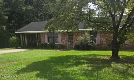 808 Weaver Dr, Goldsboro, NC 27530