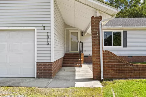 Exterior - 1815 Watts Landing Rd, Hampstead, NC 28443 photo 7 of 7