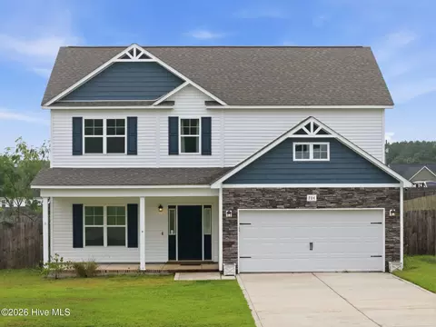 704 Ingram Ct, Jacksonville, NC 28540