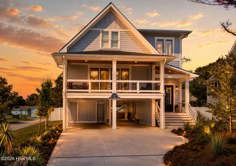 101 NE 64th St, Oak Island, NC 28465