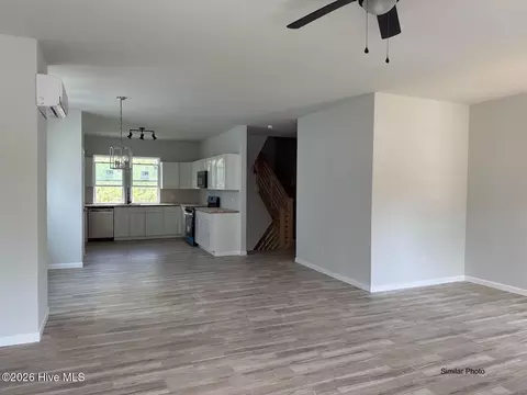 1619 Hargett St, Jacksonville, NC 28540