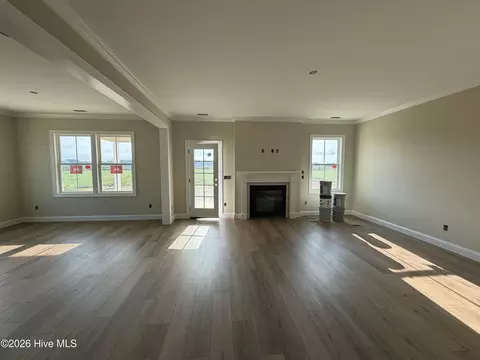 Living - 819 Tupelo Tree Dr, Hubert, NC 28539 photo 3 of 3