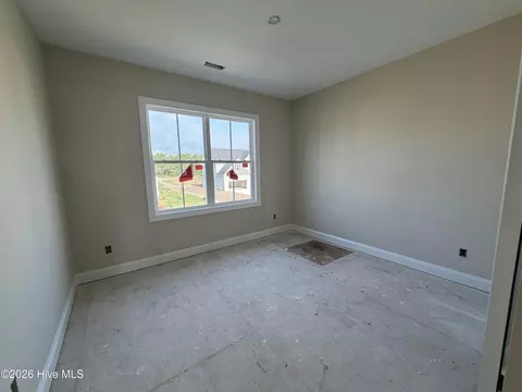 Bedroom - 819 Tupelo Tree Dr, Hubert, NC 28539 photo 3 of 5