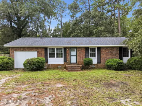 213 Nine Foot Rd, Newport, NC 28570