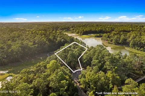 707 Palmer Lake Ct, Shallotte, NC 28470